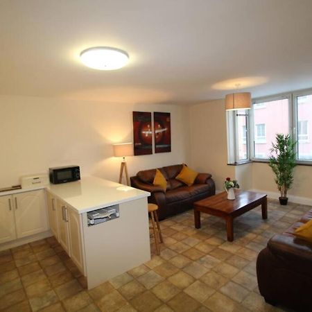 Апартаменты Large 3 Bed, Galway City Centre Экстерьер фото