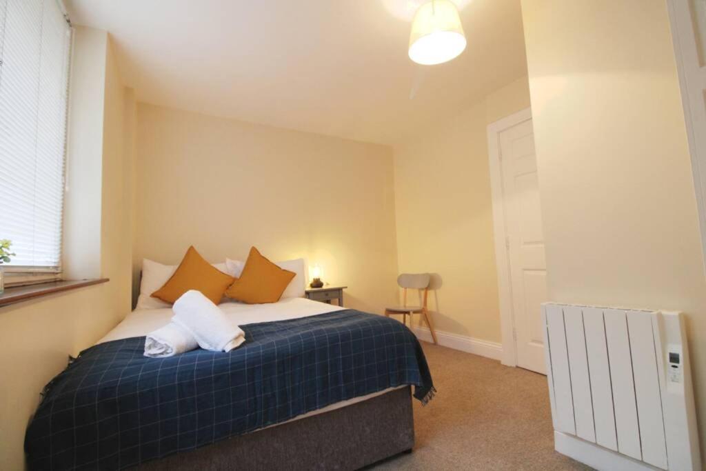 Апартаменты Large 3 Bed, Galway City Centre Экстерьер фото